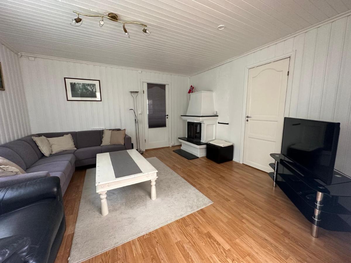 Oslo House, Nedre Kjellerstuvei, First Floor, Twin Room Lillestrom Exterior photo