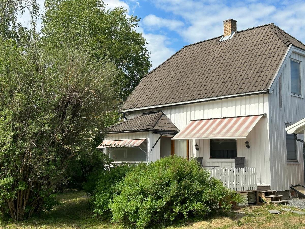 Oslo House, Nedre Kjellerstuvei, First Floor, Twin Room Lillestrom Exterior photo